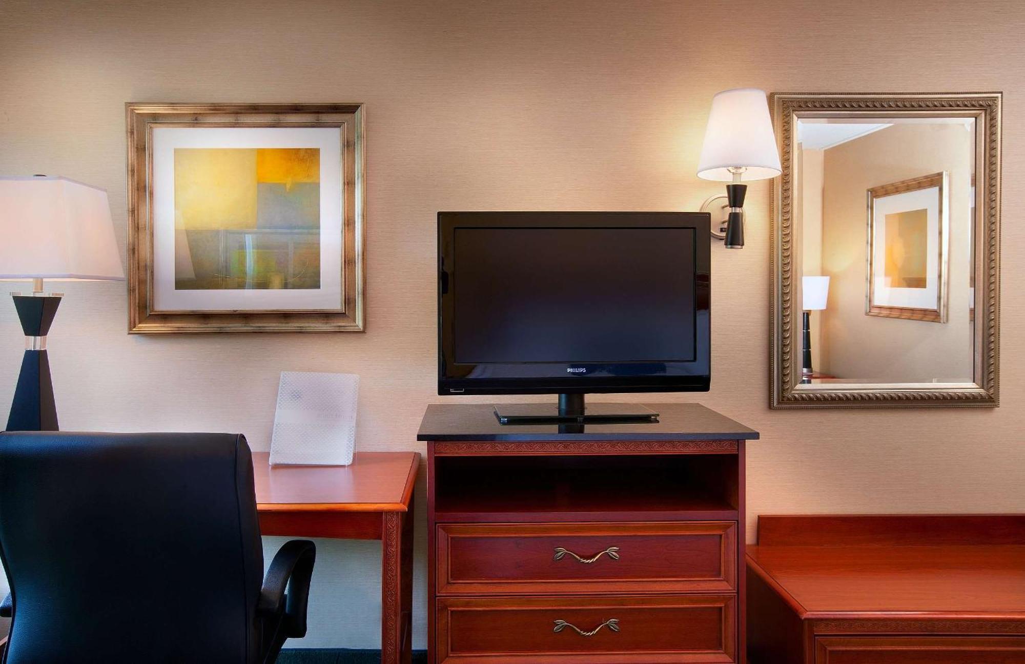 Hampton Inn Alexandria Exteriér fotografie