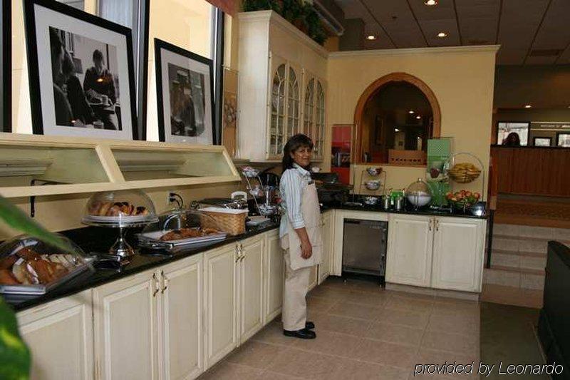 Hampton Inn Alexandria Restaurace fotografie